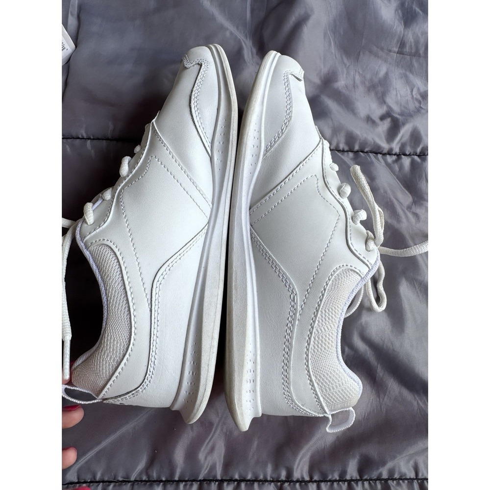 BCG White Cheer Dance Gymnastics Shoes Women's 8 – Only Tried On a Couple times - Picture 6 of 8